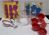 Pyrex Measuring Cups, Cookie Cutters, Measuring Sp