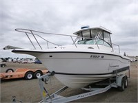 2001 Seaswirl 2600 Striper OB 26' Boat