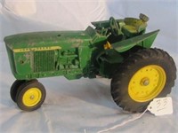 JD 4010 1/16TH SCALE TRACTOR