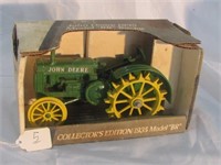 JD 1935 MOD "BR" TRACTOR IN BOX 1/16