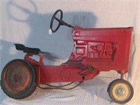 OLD PEDDLE TRACTOR (MISSING PARTS)