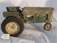 OLIVER 1800 TRACTOR (MISSING PARTS)