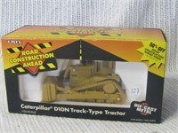 ERTL TRUCK TYPE TRACTOR DIE CAST IN BOX
