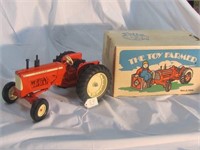 1989 AC D19 1/16TH SCALE ROW CROP TRACTOR