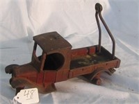 EARLY 1900 CAST IRON TRUCK (MISSING PARTS)