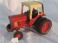 ERTL IH TRACTOR