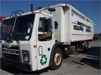 2010 MACK STERLING W/ LABRIE RECYCLE TRUCK BODY