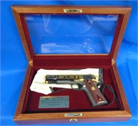 Colt Automatic Pistol 45 incl.wooden case