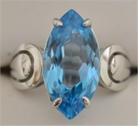 2.25 ct Blue Topaz Ring