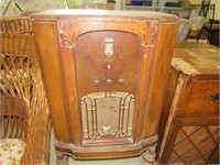 Philco Floor Tube Radio