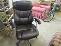 Deluxe Office Chair on Wheels