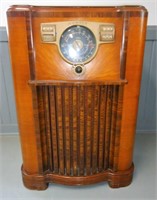 1941 Zenith Radio - Works!