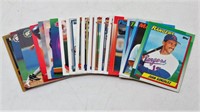 (23) 1990-'98 Baseball Trading Cards
