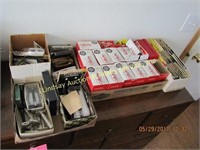 3 Flats Of Vintage Razors, Razor Blades &