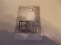 Ontario -Postcard- Lady And Table