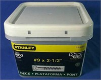 New Stanley 1600 count 2-1/2" deck screws