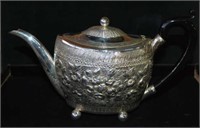Georgian sterling silver teapot hallmarked for