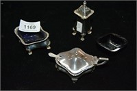 Sterling silver muffineer set comprising pepper