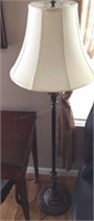 Metal base floor lamp
