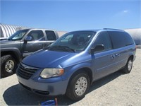 2007 Chrysler Town and Country LX