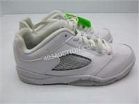 Nike Boys Air Jordan Retro Shoes SZ 2