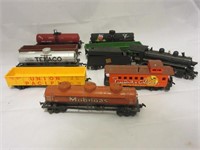 HO Scale Locomotive and Car Set