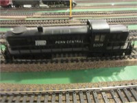 HO Scale Penn Central 5009 Engine