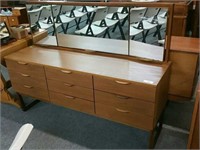 MID CENTURY DRESSING CHEST WITH 3 MIRRORS
