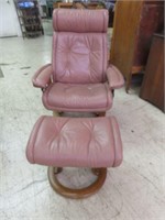 MODERN NORWAY "EKORNES" LEATHER CHAIR AND
