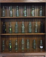 SELECTION OF 20 ANTIQUE BOTTLES