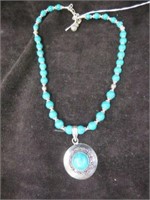 STERLING SILVER TURQUOISE NECKLACE AND PENDANT 9"