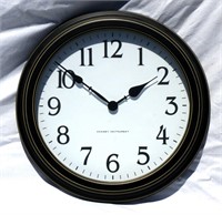 Very Nice Wall Clock New Battery Keeps Great Time