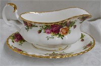 Royal Albert Old Country Roses Gravy Boat & Plate