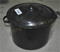 Granite ware stock pot with lid
