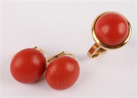 LADIES 18K YELLOW GOLD RED CORAL RING EARRINGS SET