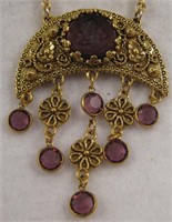 Vintage Gold Tone Purple Cameo Dangle Necklace