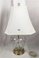 Crystal base lamp
