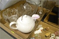 Glassware w/ Lily Tea Pot