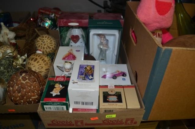 May 30th Weekly Estate Auction - Collectibles, Furniture, To