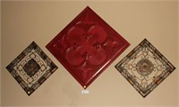 SELECTION OF METAL WALL DÉCOR