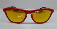 Oakley Heritage Frogskins Sunglasses w/ Case $200