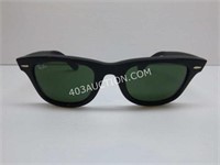 Ray-Ban Original Wayfarer Sunglasses w/ Case $190