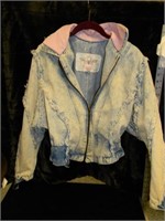 1980' LADIES DENIM JACKET MADE IN THE USA