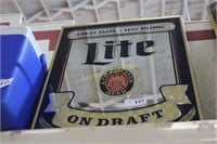 LITE ON DRAFT MIRROR SIGN - BEER SIGN