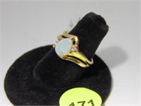 14K YELLOW GOLD RING WITH OPAL CENTER GEMSTONE - S