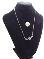 10K YELLOW GOLD NECKLACE WITH GREEN GEMSTONE IN CE