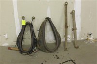 (2) Horse Collars and (2) Horse Eveners