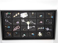 TRAY OF STERLING SILVER - RINGS, PENDANTS