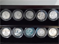 DISPLAY CASE (WITH KEY) OF 25 KENNEDY 1990'S HALF