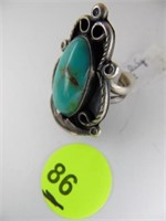 STERLING SILVER RING WITH TURQUOISE - SZ 5